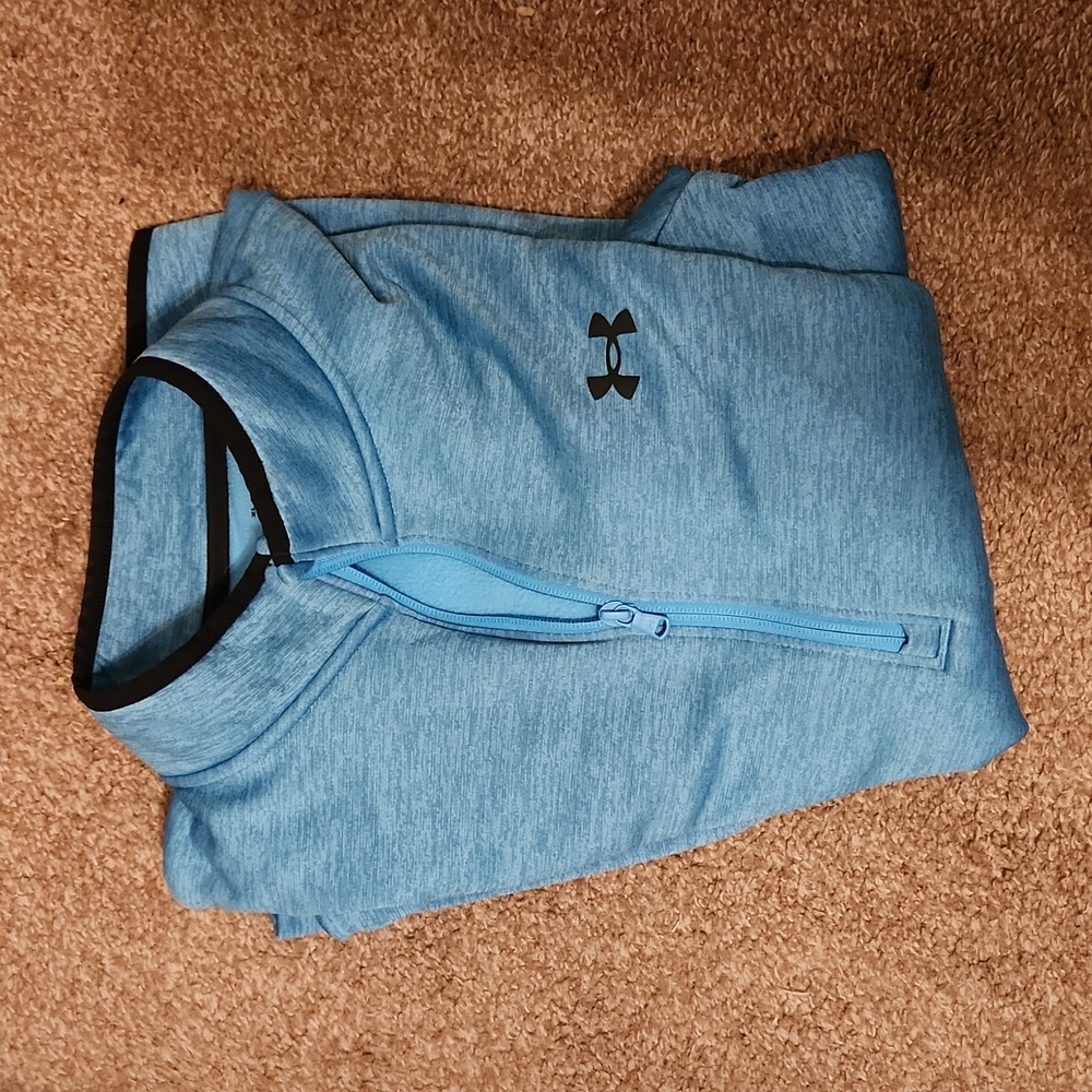 Long sleeve under armour pullover